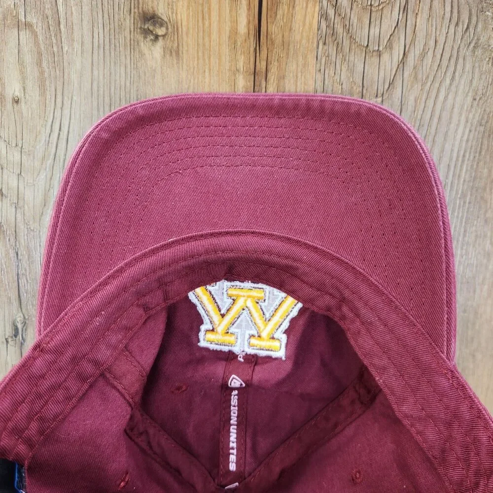 Minnesota Golden Gophers Top of the World Strapback Hat Cap Maroon Cotton Dad UM